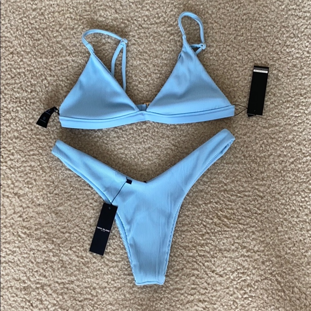 Vaya Island JAYE Sky Bottom + Vües Sky Top